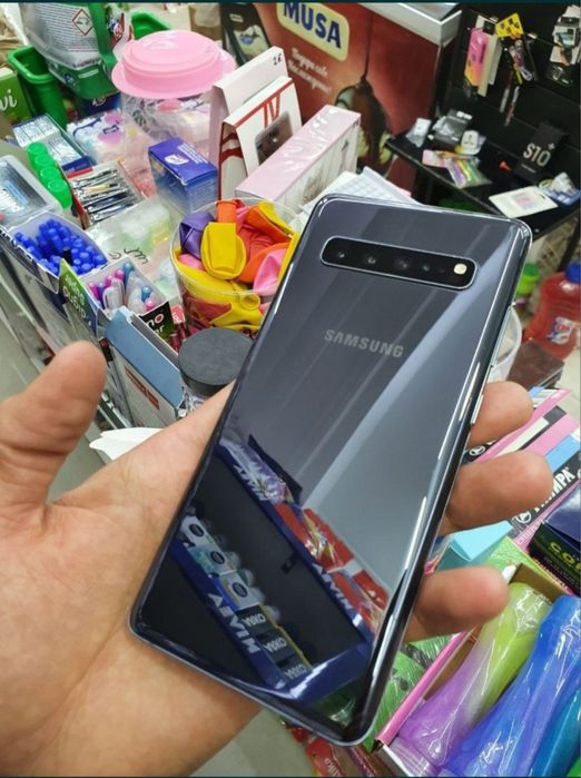 Samsung S10 5G.