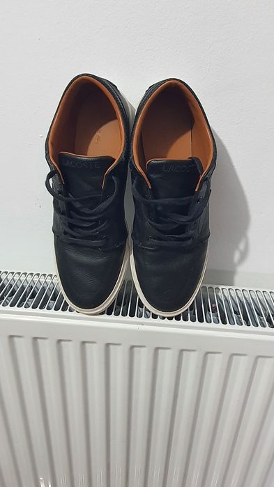 Vind adidasi lscoste