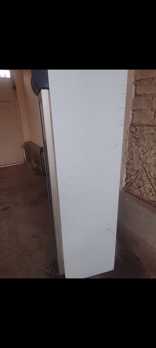 Muzlatgich sotiladi...