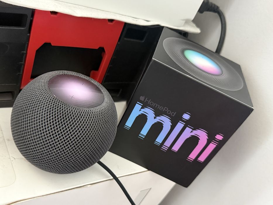 Умная колонка Apple HomePod mini черный