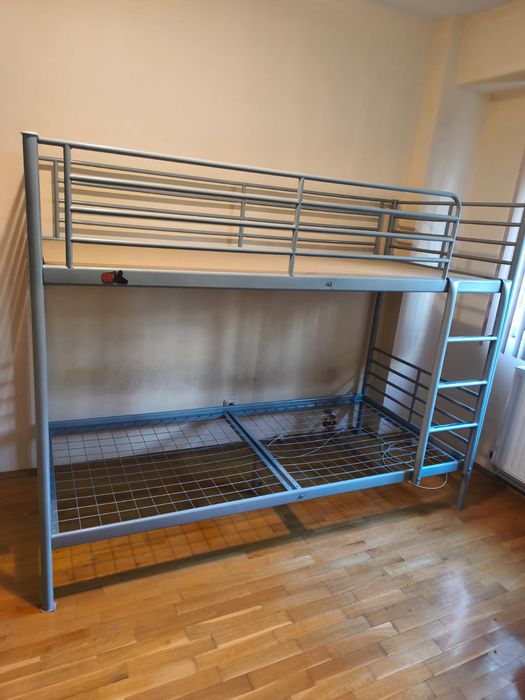 IKEA SVARTA Pat Supraetajat Metalic, pentru Saltea 90x160 cm