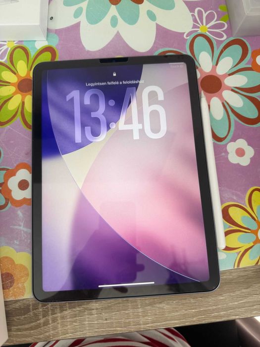 Apple iPad Air M1 64GB