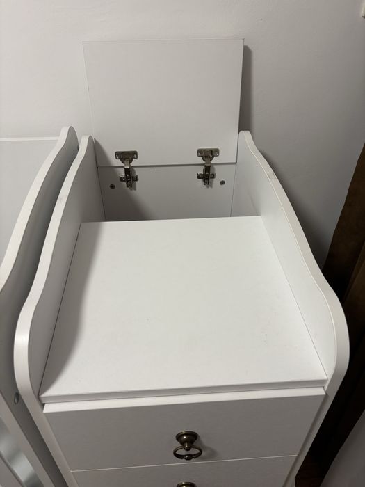 Продавам транформираща се кошара в 2 комбинации