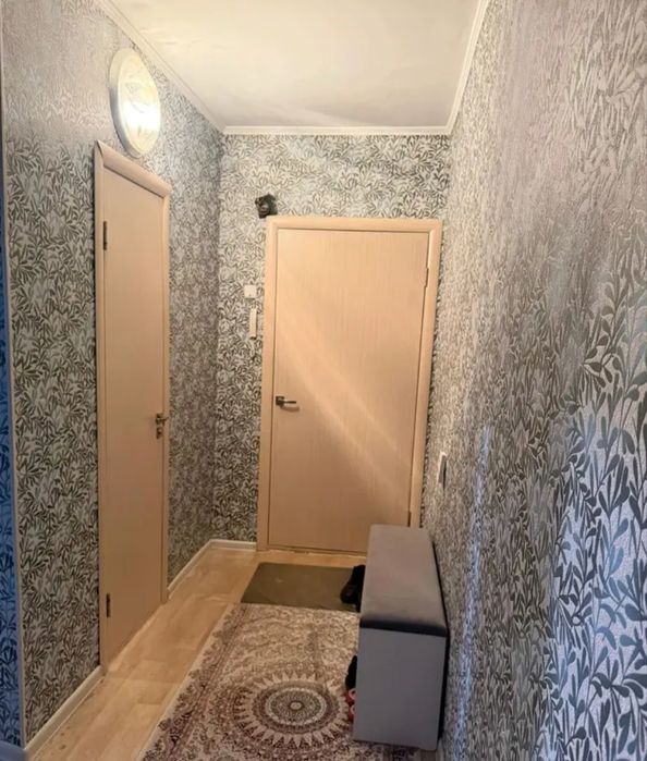 продам 2-х ком. 54кв. 3мкр. 2-этаж