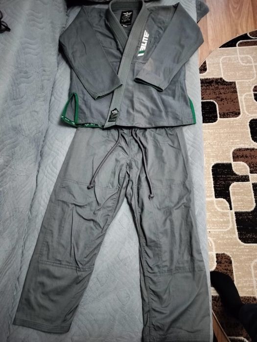 Продам спортивные вещи