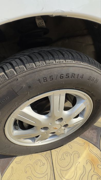 Spark 56.000 km yurgan 6.300$
