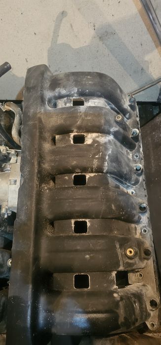 Продам Впускной колектор BMW М50В25