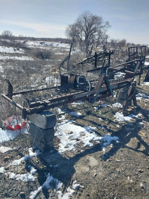 Продам трактор Т42