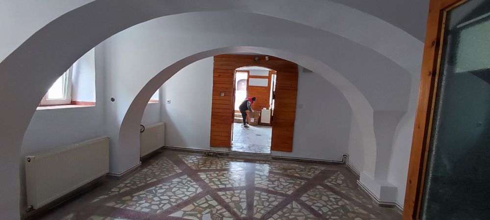 Spatiu comercial