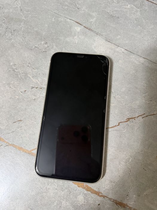 Срочно продам Iphone 11 128гб