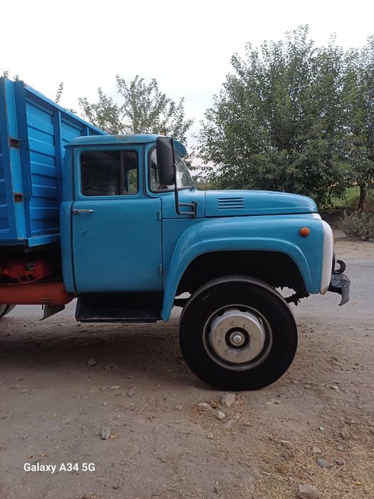 Zil sotiladi a'lo xolatda