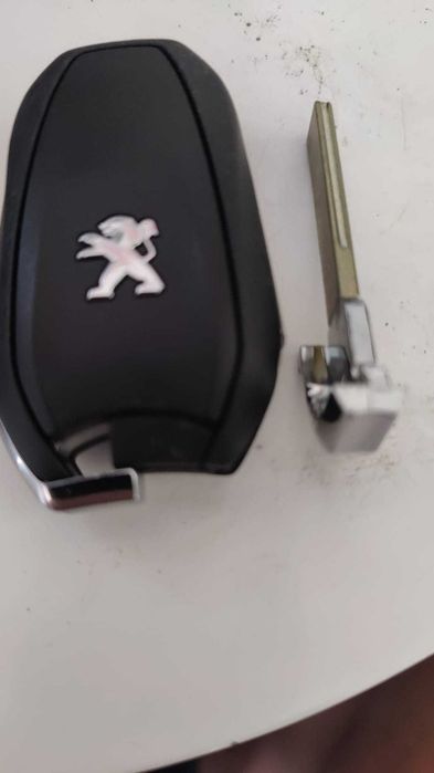 Cheie auto noua cu chip Peugeot sau Opel dupa 2019-