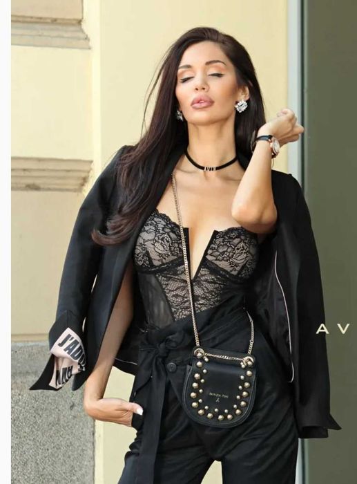 Сет от 3 части Avin