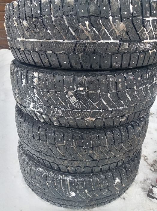 Прадам резину комплект