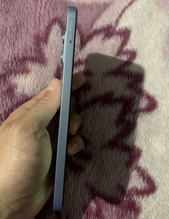 Продам Honor X8b память 8/128ГБ,обмена нет