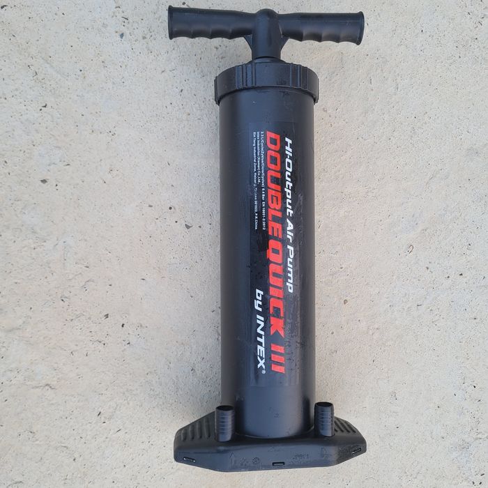 Ручной насоз б/у работает только шланга нет .