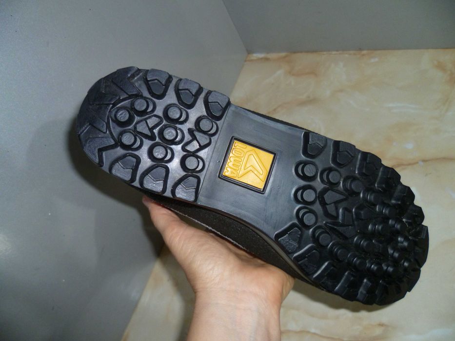 LOWA туристически обувки №40