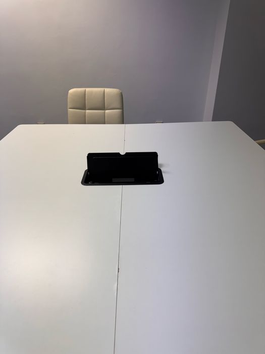 Masa de sedinte / conferinta 8 persoane alba 140x140 Ikea