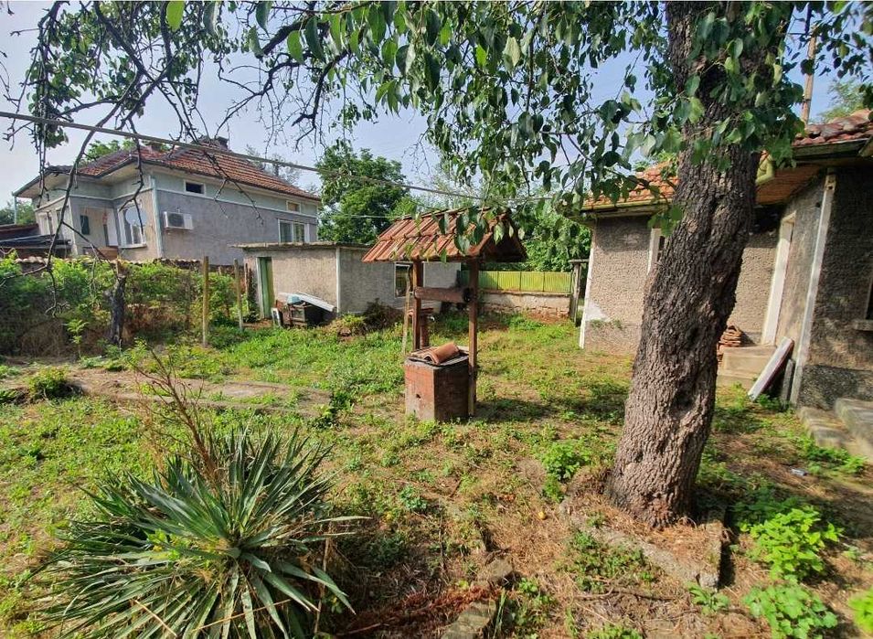 Къща в село Козаревец