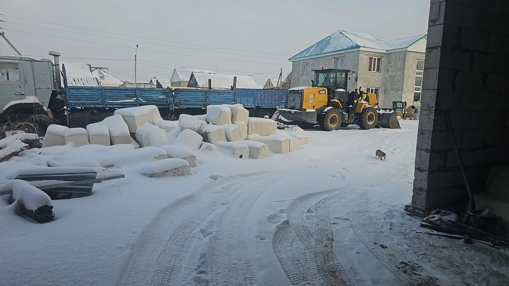 Фронтальный погрузчик