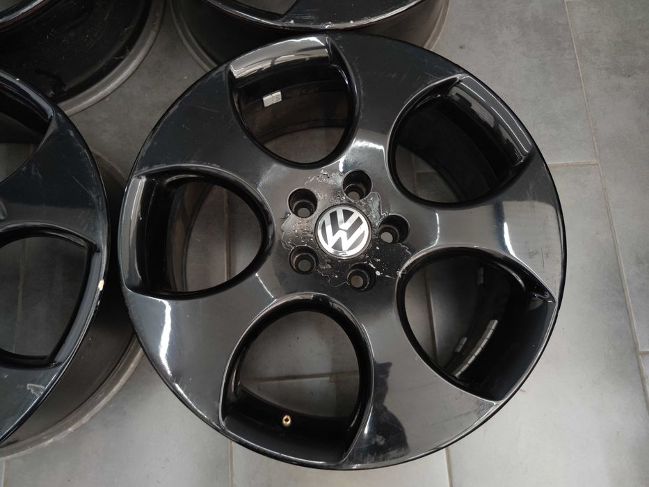 Джанти 18 - Volkswagen Golf GTI