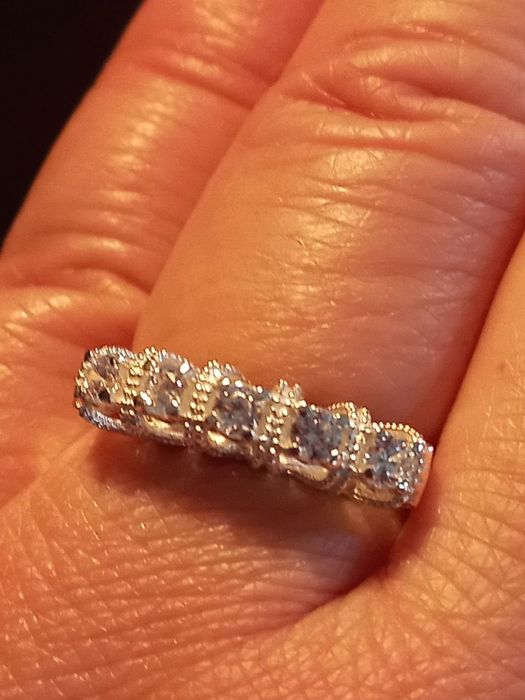 Kumushdan  uzuk yasab beraman 60 mingdan grami