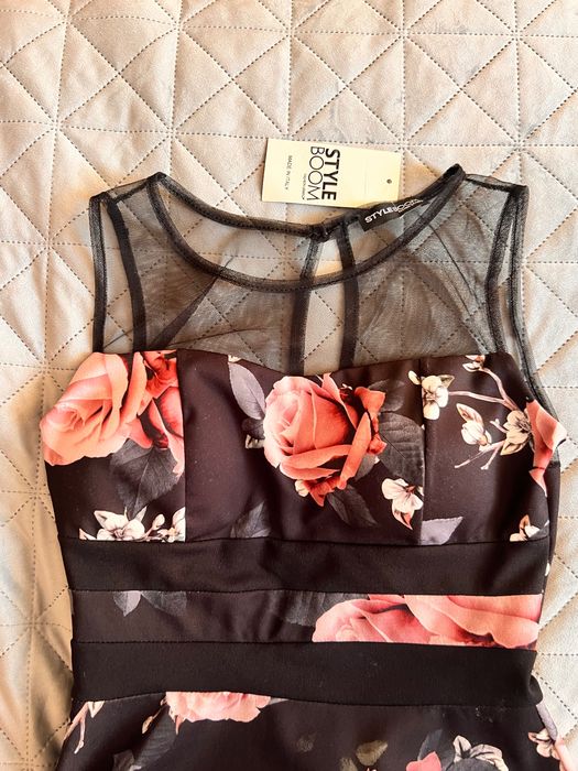 Нова флорална рокля