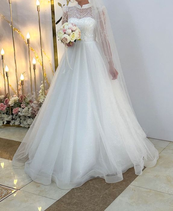 Свадебное платье