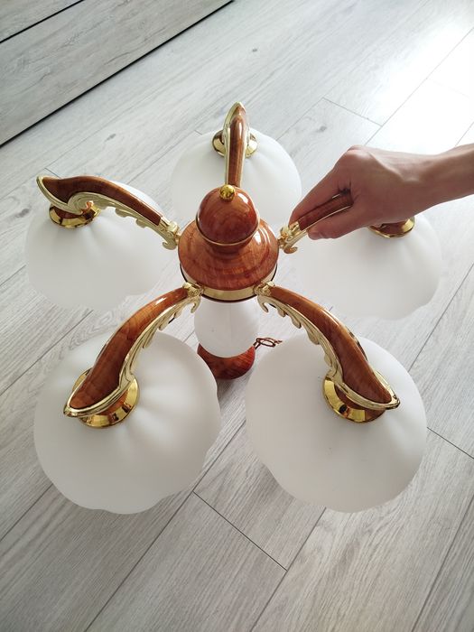 Люстра 5 плафрнов