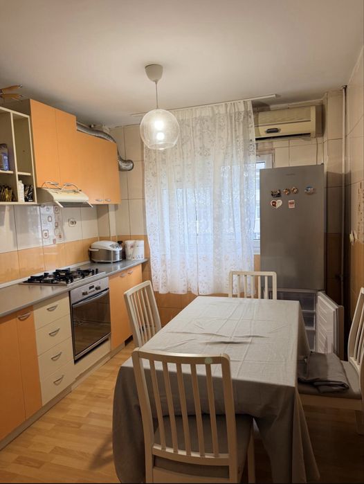 Apartament 3 Camere Decomandat Renovat Vitan + 2 Balcoane