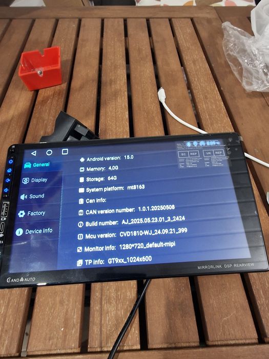 Универсална 9 инча мултимедия за автомобил carplay 4/64 ram