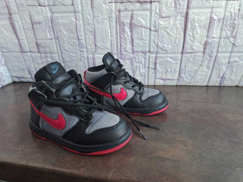 маратонки за момиче кецове,спортни обувки Nike,найк,номер 25,5