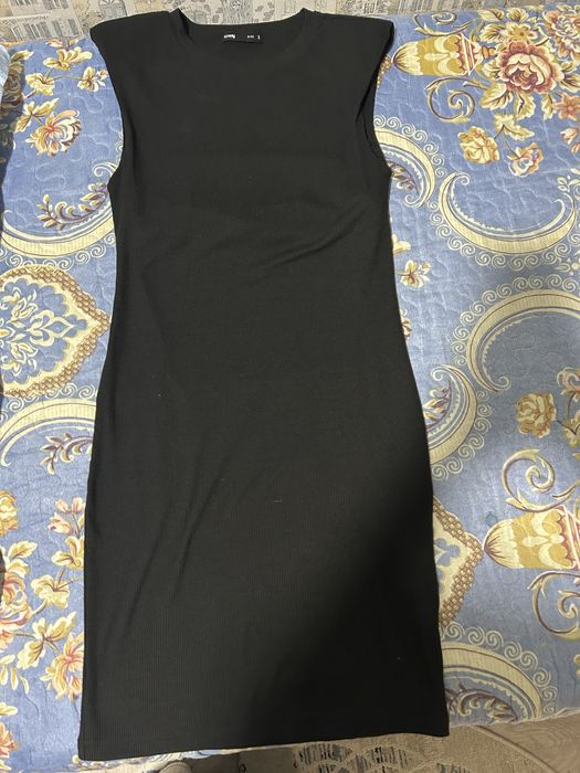 Продам стильное,новое,чёрное платье