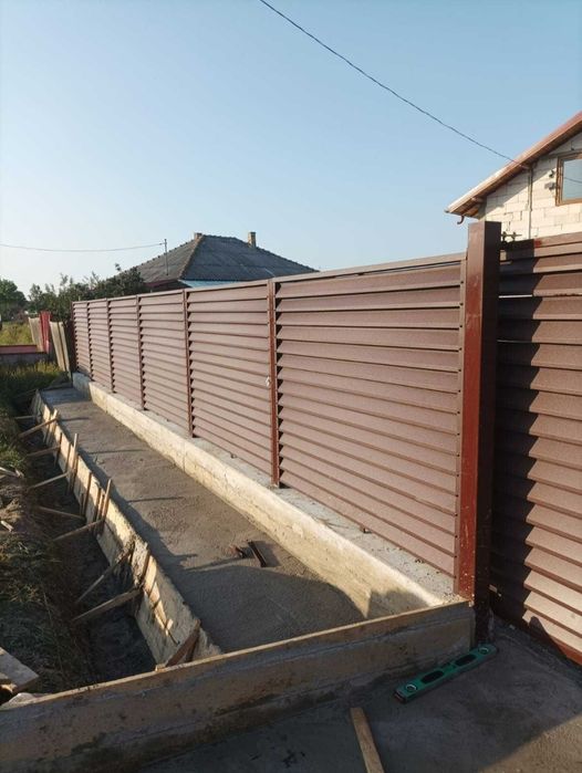 Executam garduri la comanda clientului