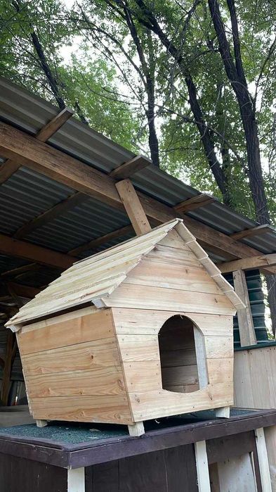 Будка для собаки из дерево