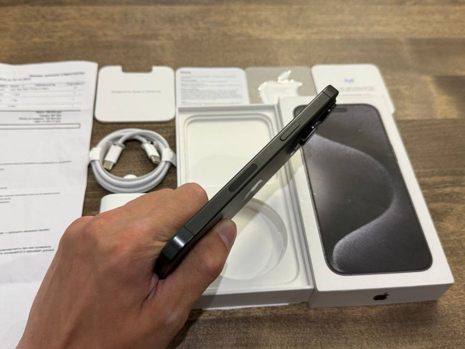 iphone 15 pro max в идеальном состояний