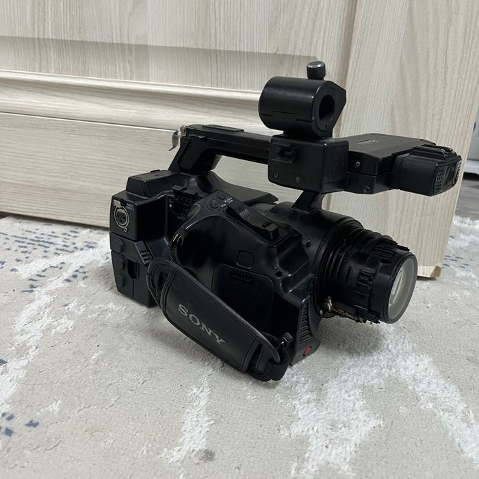 Кинокамера Panasonic AJ-PX270