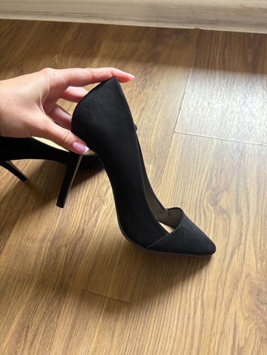 Високи токчета atmosphere