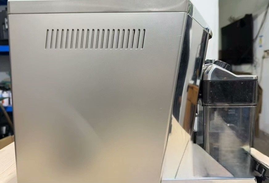 Кофемашин Delonghi