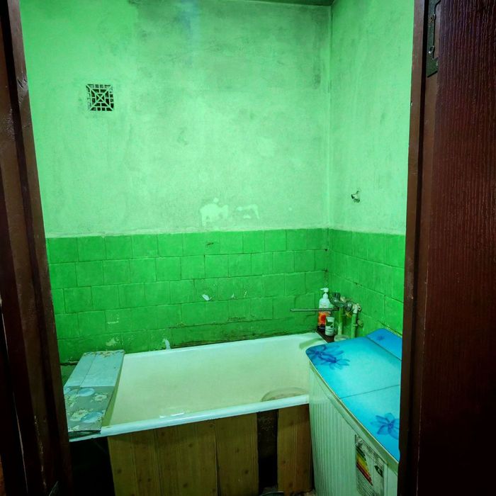 4 etajli dom 4 etajida 2 xonali uy