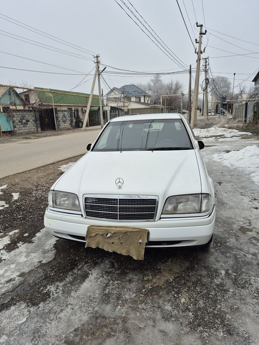 Мерседес сешка 2.2 объем