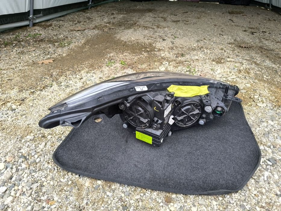 Ляв ксенонов фар за Хюндай и30