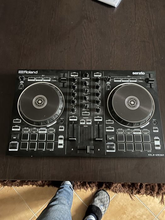 Vand consola dj roland dj 202
