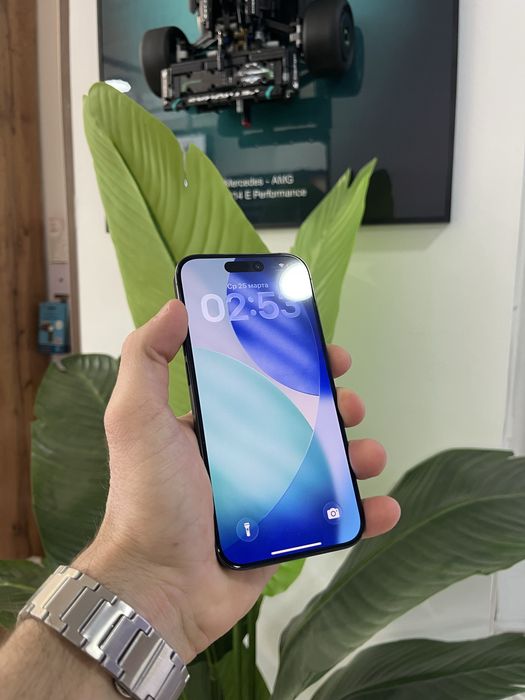 iPhone 15 Pro В идеальном состоянии
