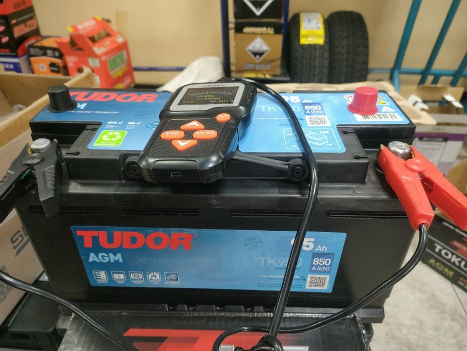 AGM 95Ah аккумулятор в хорошем состоянии!