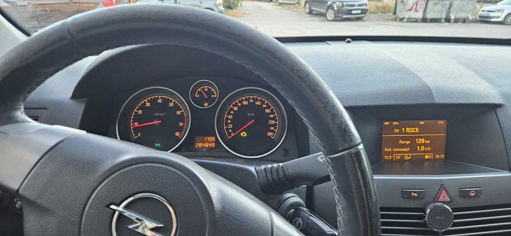 Opel Astra H 1.6 Twinport, 105 к.с., бензин/газ + зимни гуми с джанти