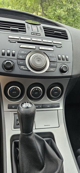 Vand mazda 3 2011,motorizare 1.6 benzina,,euro5