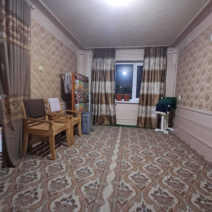 Широткада 2 хонали квартира сотилади