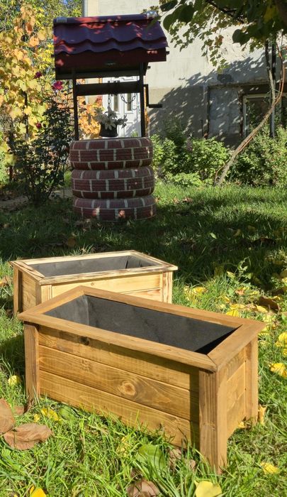 Дървени кашпи, декоративни саксии