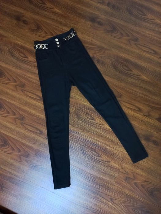 Юбка, брюки продам всё вместе